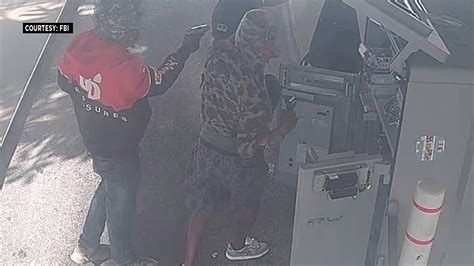 FBI searching for suspects in armored truck robbery in Miami Gardens