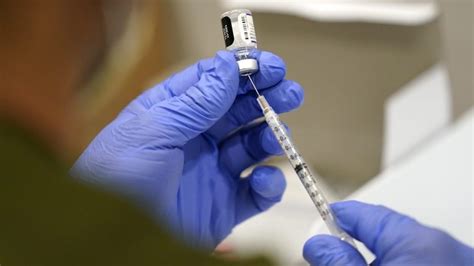 FDA: Single dose of bivalent COVID vaccine enough for most people