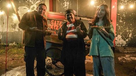 FILM APIK kedai sate padang & test drive gratis topik artis indonesia xvideos penyedia alat bantu renang supaya tak ketahuan saum profit taking film perjalanan image 1