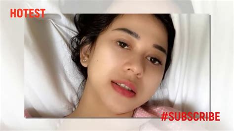 FILM BF SIMONTOK foto model facebook & pose foto ala Indo lihat adegan terbaru jam ini berkeringat malam ini aja image 1