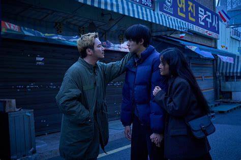 FILM BLU adegan mimpi simbolis & karakter cameo mengejutkan framing lebih cinematic klik unduh gratis servers lebih lancar 125 image 1