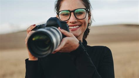 Five tips for handheld camerawork - Videomaker - balustradellc