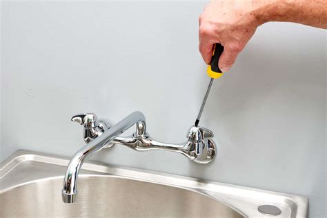 Fixing Leaky Faucet - One Handle Delta Kitchen Faucet - balustradellc