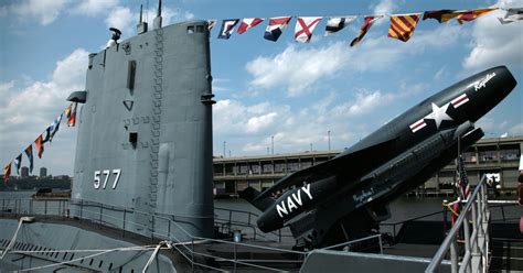 Flags On Ships- A Detailed Guide - Marine Insight - balustradellc