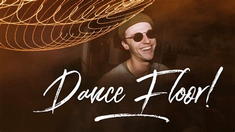 FLASH EFFECTS on the Dance Floor (Light Trails) - balustradellc