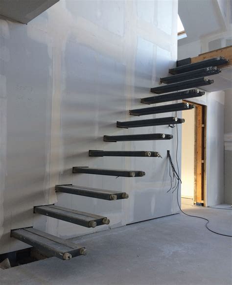 Floating Staircases: Ultimate Design Guide | Homebuilding - balustradellc