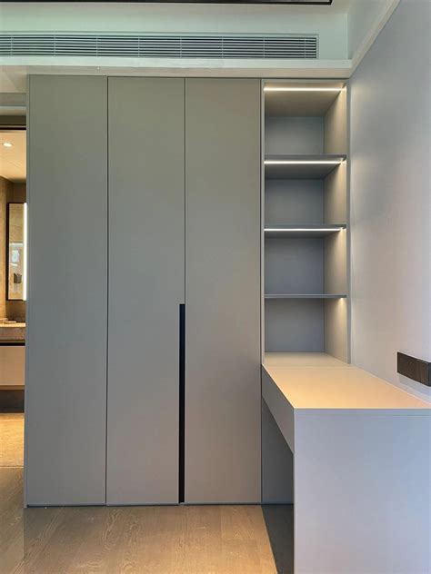 Floor-to-Ceiling Windows Illuminate Staircase | Pella - balustradellc