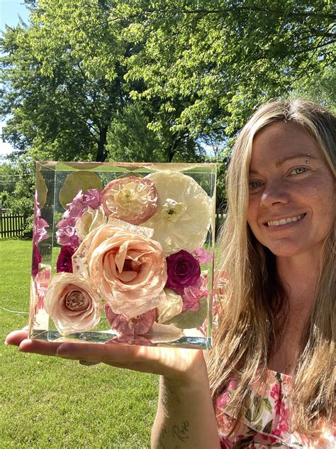 Flower Preservation - Modern Pressed Flower Art in … - muktibox.com