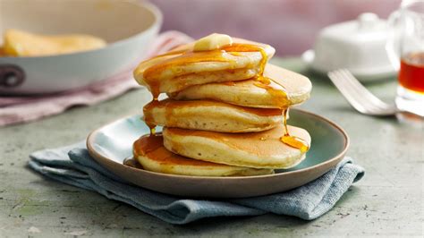 Fluffy American pancakes recipe | Good Food - balustradellc