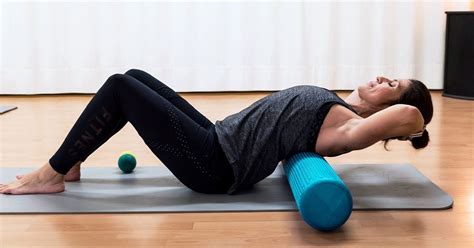 Foam Roller for Back: 6 Exercises to Relieve Tightness … - balustradellc