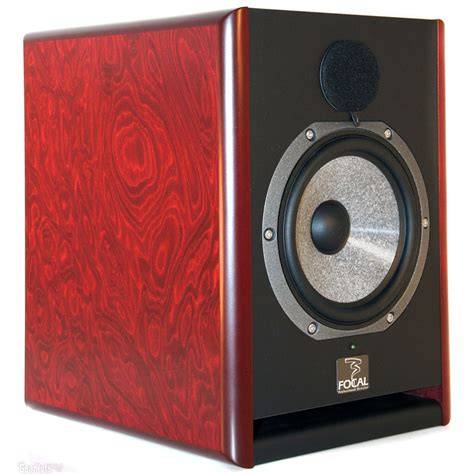 focal - David Domoney - raincitystudios.com