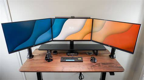 For those with a triple monitor setup, how do you … - balustradellc