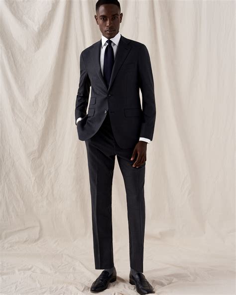 Formal wear - balustradellc