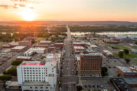 FORT SMITH, AR #725 - Leslie