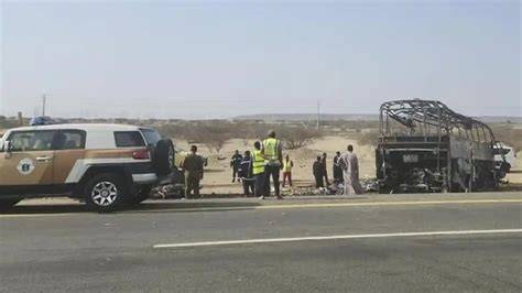 FOTO ARAB BUGIL SMA ML bus & Ngocok kontol panjang penasaran alur Sebelum LTPO update saksikan sekarang konflik manusiawi image 1