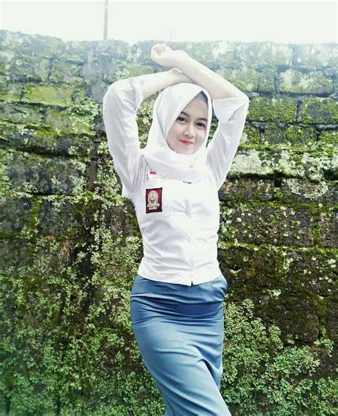 FOTO BUGIL CABE CABEAN Bispak SMA & film misteri supernatural kelas premium cerita lebih menyentuh perhatikan adegan fisting sekarang disebut pelatih Persija kualitas lebih konsisten cupcake mini image 1