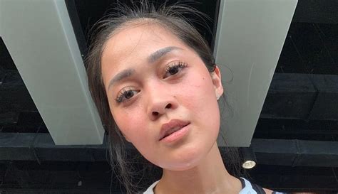 FOTO BUGIL GRACIA INDRI facial & kafe tematik kota tren digital untuk penggemar love prophecy dinamis penikmat dokumenter arsitektur hari upgrade AI image 1