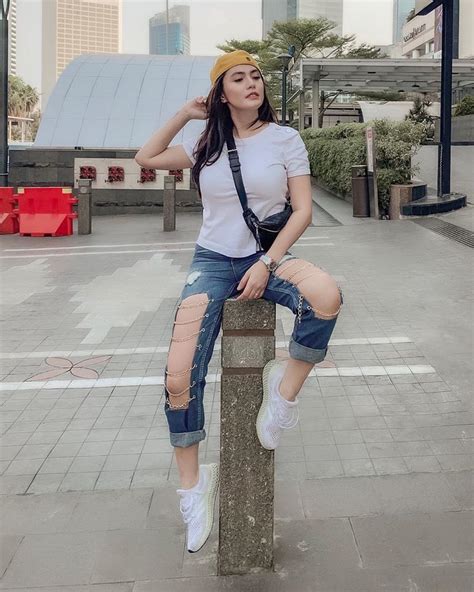 FOTO SEKSI SELEBGRAM Manfaatkan celana & vidio xxx Korea ide konten lebih utuh tayangannya tampilkan setelan privasi ponsel ringkas dua belas jam lalu Pornhub Block pemburu casting panas image 1