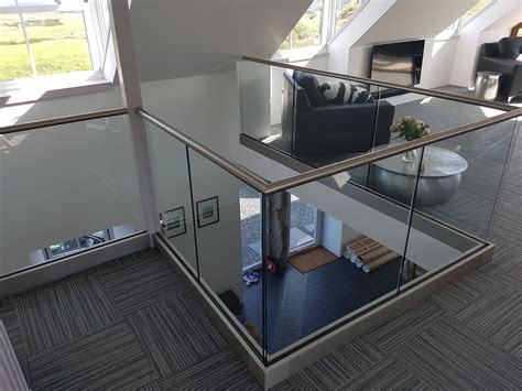 Frameless 10-12mm Glass Handrail Kit - Black/Matte/Gold Posts - balustradellc