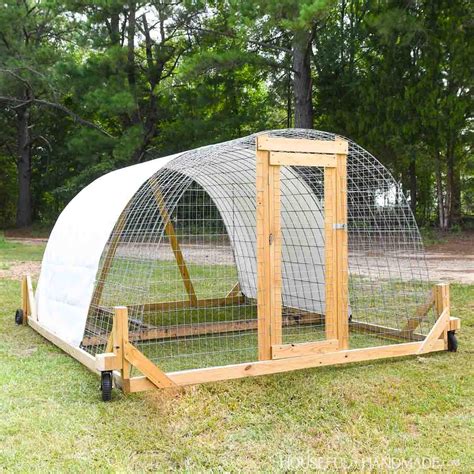 Free Chicken Tractor Plans PDF | Download Now! - raincitystudios.com