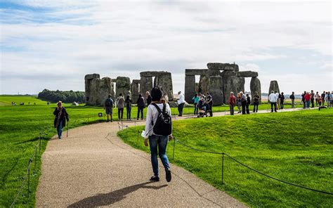 From London: Stonehenge & The Stone Circles of Avebury Tour - balustradellc
