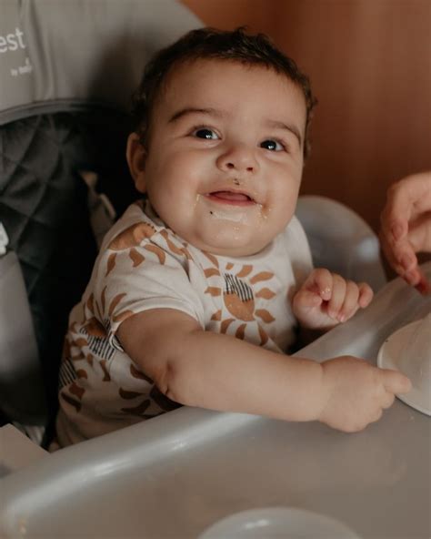 From Ordinary to Extraordinary: Capturing Everyday Life in Documentary ... - balustradellc