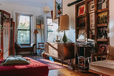 From Salvage to Style: The Art of Crafting Upcycled Furniture from ... - raincitystudios.com