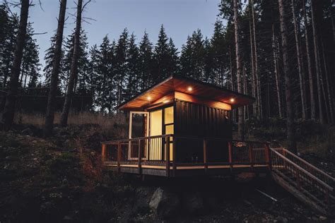 From Waste to Living Space: How Upcycled Shipping … - raincitystudios.com