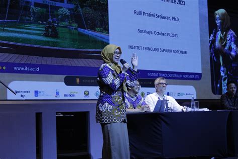 Front Matter Vol 4 No 2 2021 | Pratiwi | Indonesian Journal of ... - UNS - wintechmobiles.com