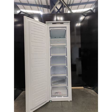 FW882 CDA Integrated Freezer 200 litre ao.com