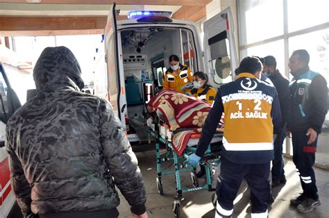 Fabrika işçilerini taşıyan servis minibüsü devrildi: 9 yaralı