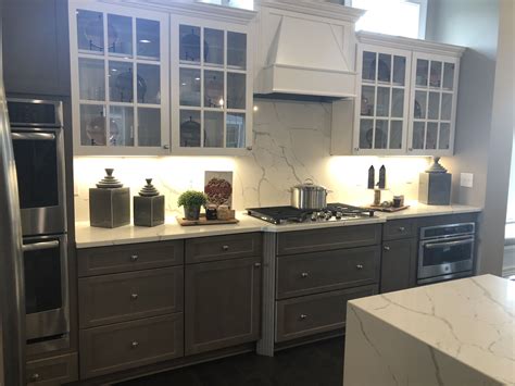 Fabuwood cabinet reviews. Reviewing a Curated Selection of Fabuwood Cabinet Styles. By Evan Arroyo | July 27, 2023 | Presented By. Fabuwood Cabinetry is a Newark, New Jersey-based kitchen … 