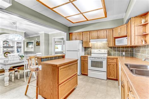 Facebook marketplace maple ridge.  Home "For Sale by Owner" in Maple R...