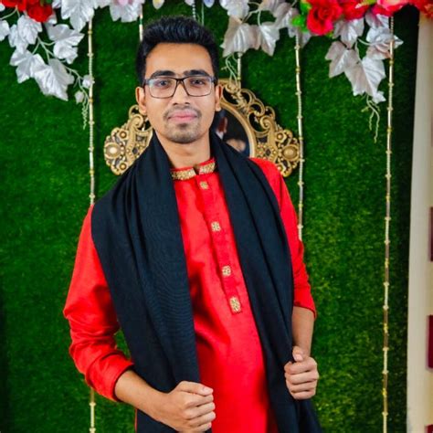 Fahim khan biography examples in urdu