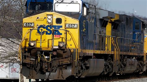 Failed wheel bearing caused Kentucky train derailment, CSX says