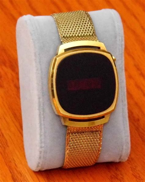 N.O.S. Mens Fairchild LCD Digital Watch MSRP $82.50. C $89.00. or Best Offer. SPONSORED. OLD VINTAGE FAIRCHILD RED DIGITAL FACE WRISTWATCH GOLD COLOR WATCH. C $53.40. C $23.26 shipping. or Best Offer. SPONSORED. Vintage Timeband by Fairchild Digital Men's Watch - Rare- Needs A Battery. C $54.70.. 