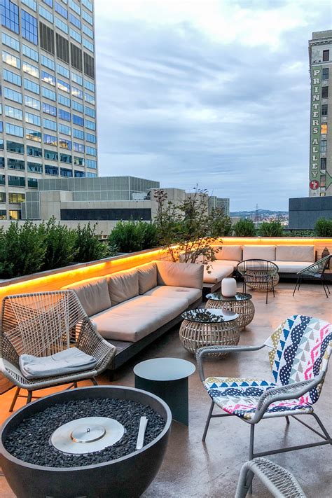 Fairlane hotel nashville. Fairlane Hotel is a convenient, short walk to TPAC, making it a great destination to enjoy food and drinks before and after shows. ... NASHVILLE, TN. 37219 615 988 ... 