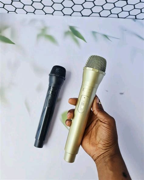 Fake Microphone - SimbiProps