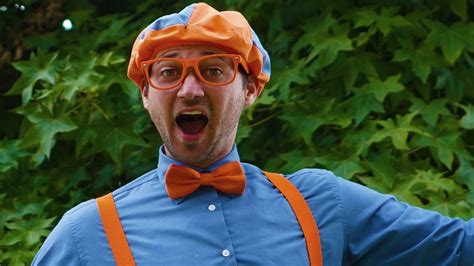 Stevin W. John ( né Stephen John Grossman; born May 27, 1988), better known by his alias Blippi, is an American children's entertainer on YouTube, Hulu, Netflix, HBO Max, Peacock and Amazon Prime Video. The Blippi character that John portrays has a childlike, energetic, and curious persona, and is always dressed in a blue and orange beanie cap .... 