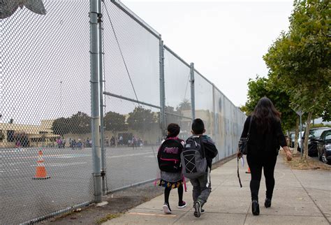 Fake kidnappers are trying to scam Oakland families, school district warns