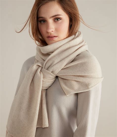 Falconeri. Browse our women’s winter sales to elevate your elegant ensembles with our special offers on timeless, sophisticated closet staples. Ensure optimal warmth as the temperatures drop with our sweaters’ sale and wrap up in comfort without sacrificing your style. Enhance your winter wear with a classic beige crewneck cashmere sweater on sale, or ... 