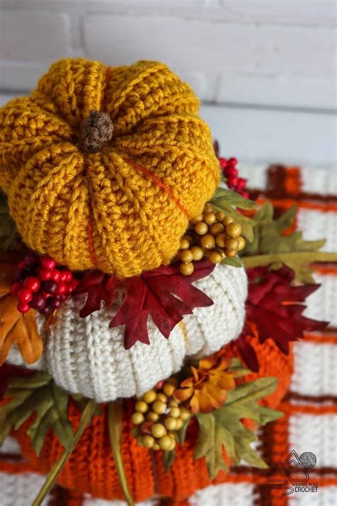 Fall Crochet Centerpiece Free Pattern and Video Tutorial Winding Road