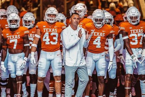 Fall camp for Texas Longhorns opens Wednesday, Sarkisian to hold news conference Tuesday