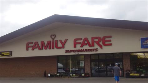 Family Fare Grocery (724 North University Drive), …