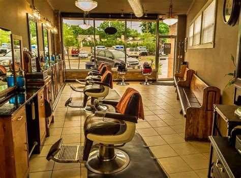 Family barbershop. The complete list of Rio De Janeiro's 19 BEST and most popular barber shops, ranked by rating and popularity. Barbers shops in this city have an average rating of 4.5. 