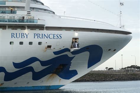 Family contracts COVID on board Ruby Princess cruise