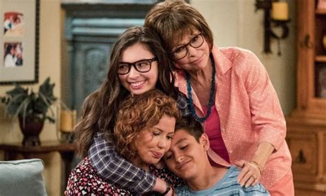Family friendly tv shows. Jan 18, 2018 ... A ranking of the 50 most definitive family TV shows, from The Simpsons to Keeping Up With the Kardashians. 