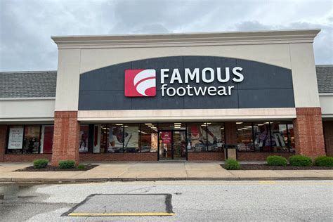 Famous Footwear, 312 Town Centre Dr, Johnstown, PA, …