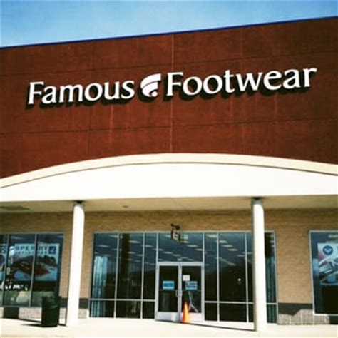 Famous Footwear in Tracy Pavilion Shopping Center. Address: N Naglee Rd & W Grant Line Rd, Tracy, California - CA 95304. FAMOUS FOOTWEAR in Twin Peaks. Address: 14721-14905 Pomerado, Poway, CA 92064. Famous Footwear in Ventura Gateway. Address: SWC Telephone Road & Portola Road, Ventura, CA 93003. Famous Footwear in Westgate Center . 