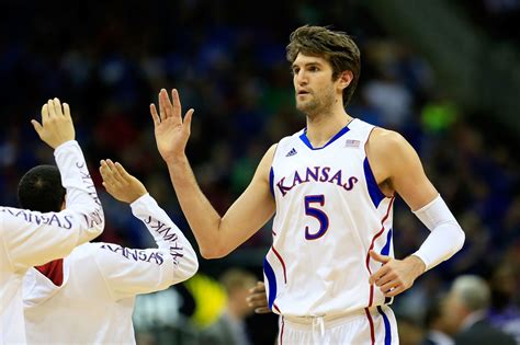 Famous kansas basketball players. Apr 5, 2022 · The KC love was on full display last night, though, as KU fans and famous Kansas Citians took to the internet to celebrate the win. Including the king of Kansas City himself, Patrick Mahomes ... 